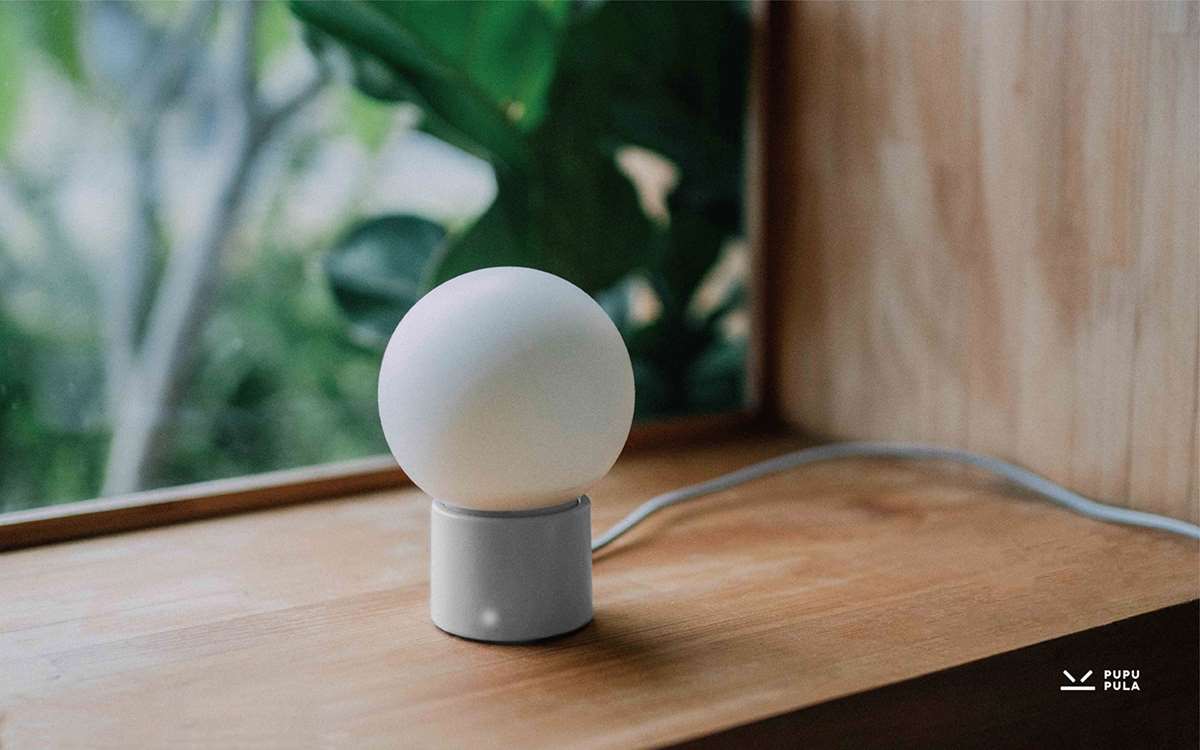 Squeezable Wireless Lamp Little Bulb Pro by PUPUPULA