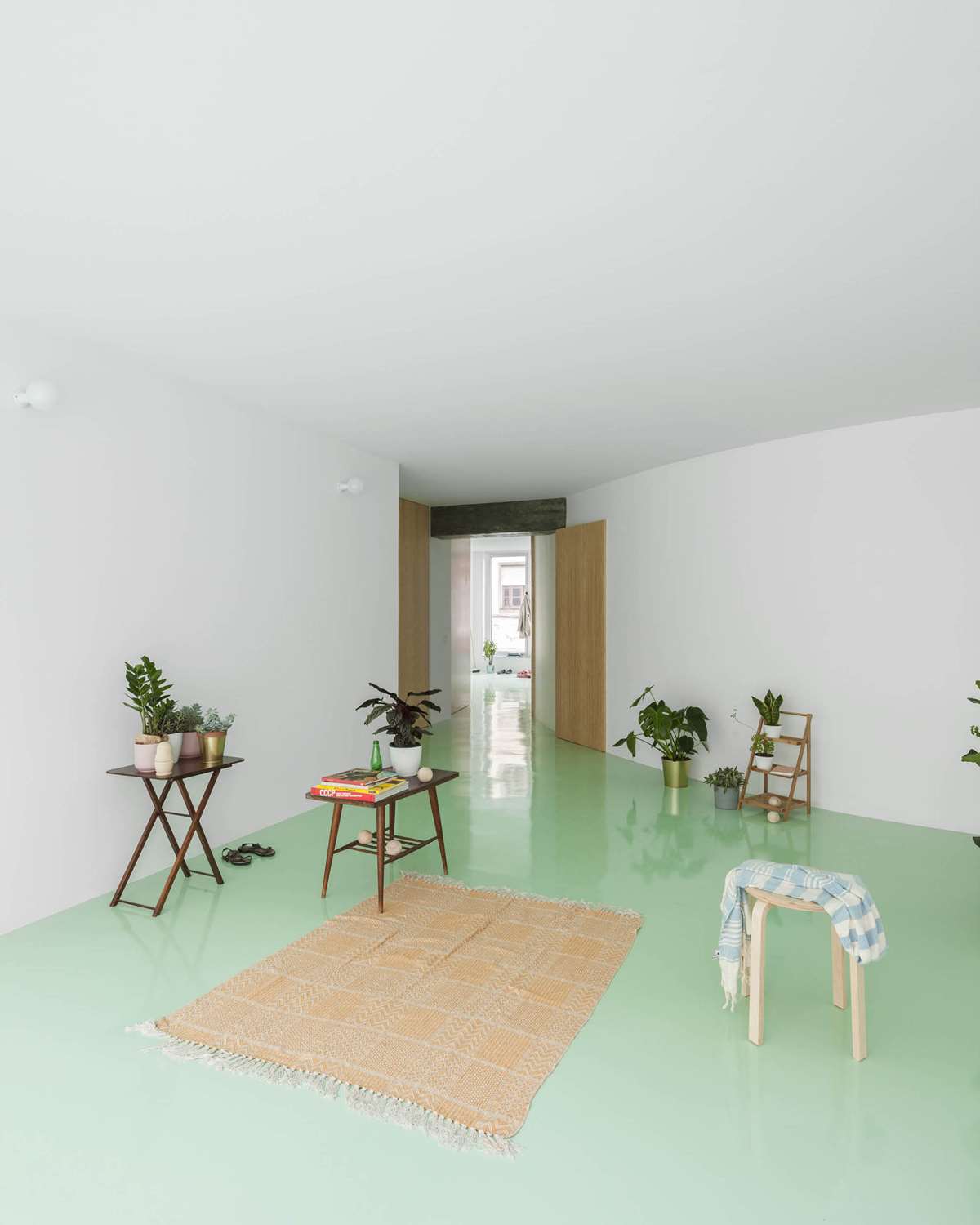 Apartment on a Mint Floor by fala atelier