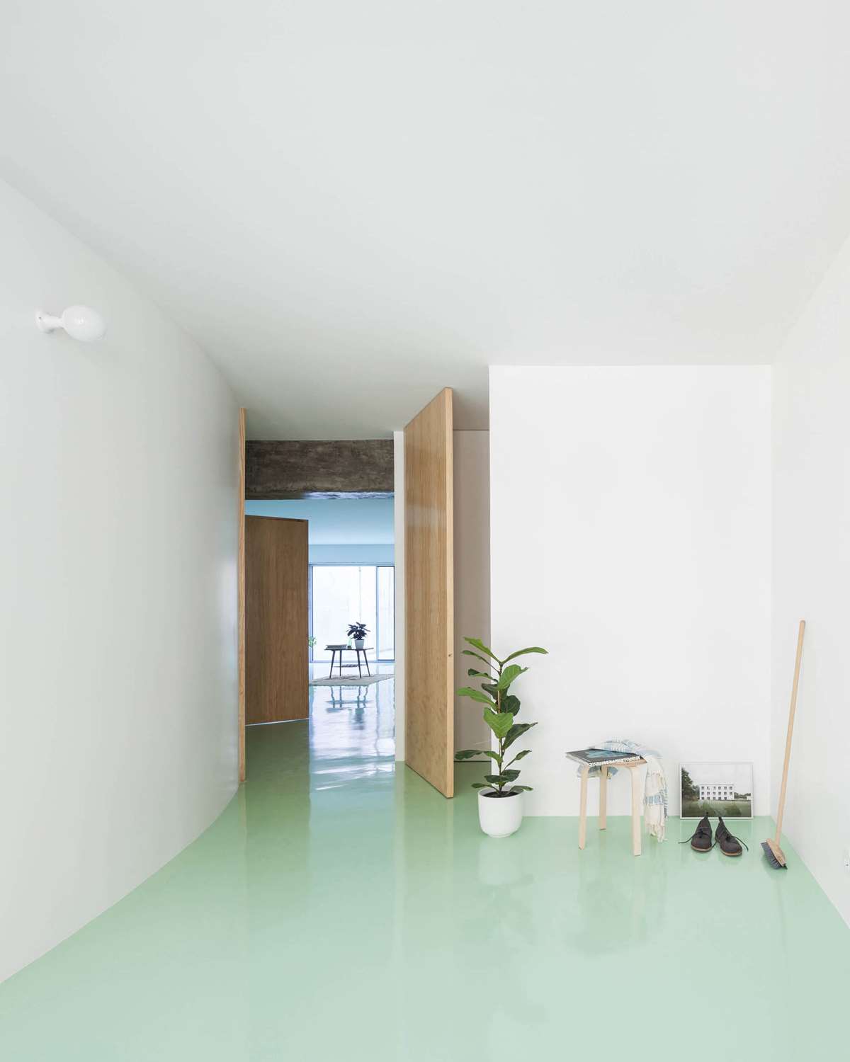 Apartment on a Mint Floor by fala atelier