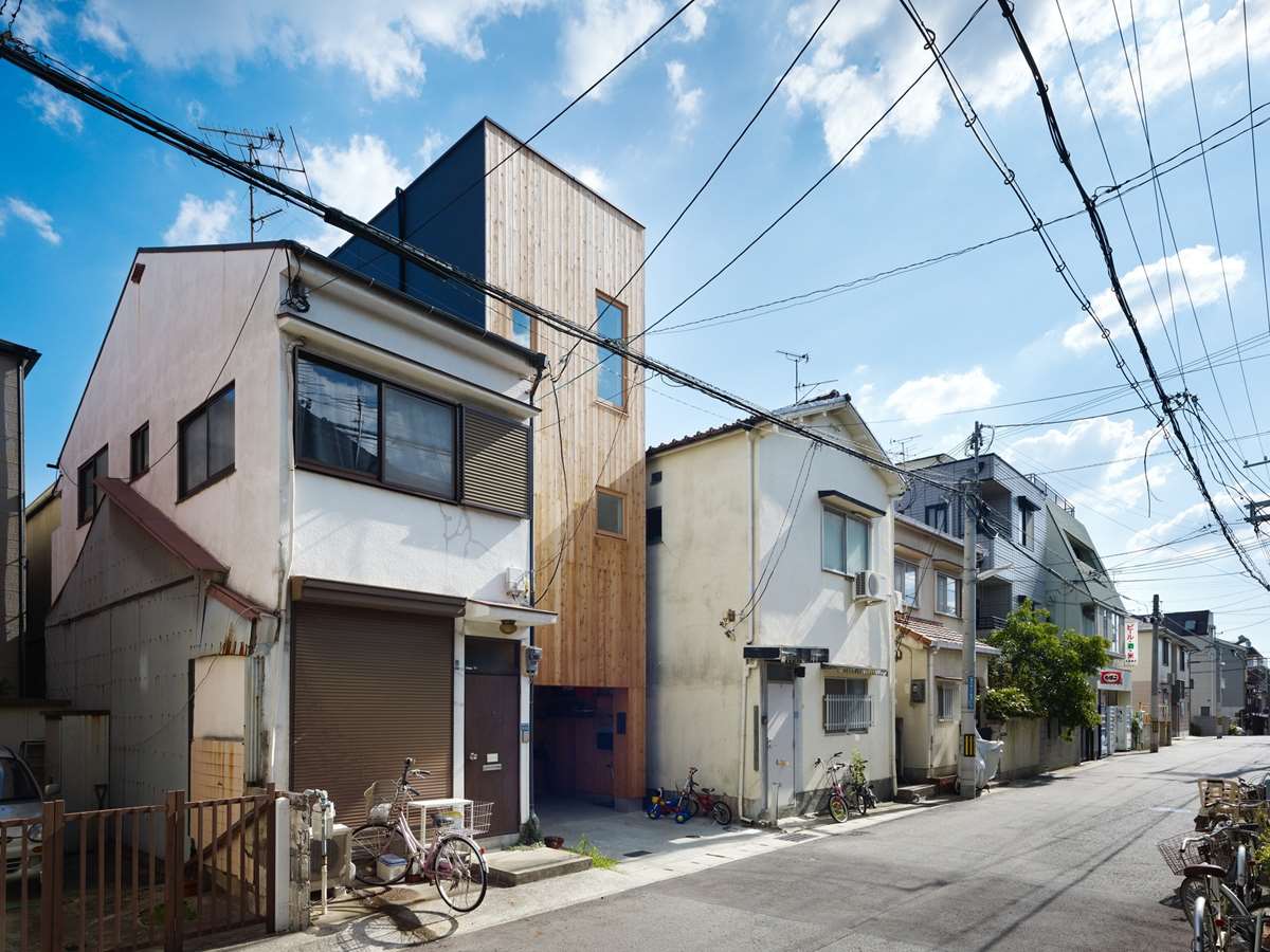 House in Nada by FujiwaraMuro Architects