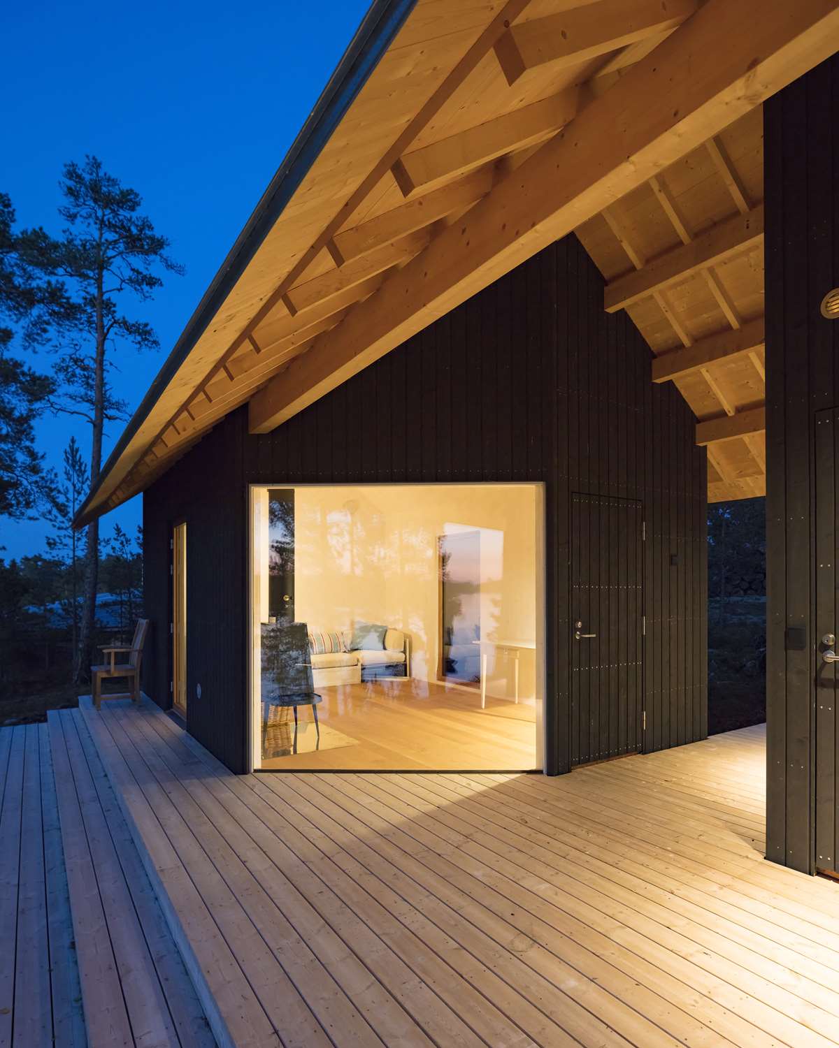 Sauna and Guesthouse by Mer Architects - Home Design Folio