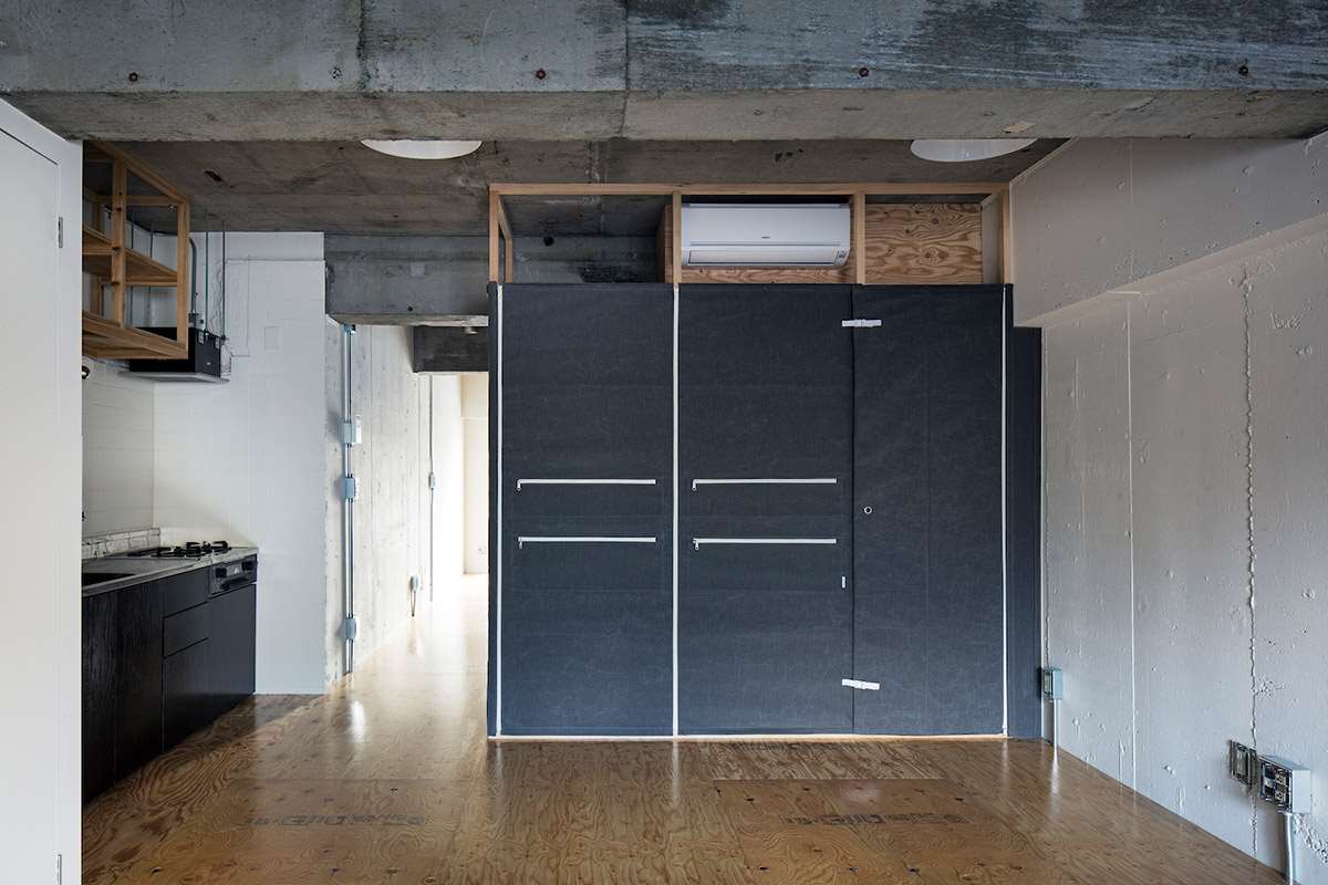 Renovated Apartment with Fabric Walls in Tokyo by Daisuke Motogi