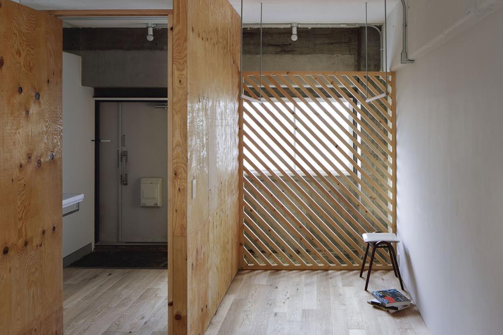 1970s Apartment Renovation in Tokyo by G Architects Studio