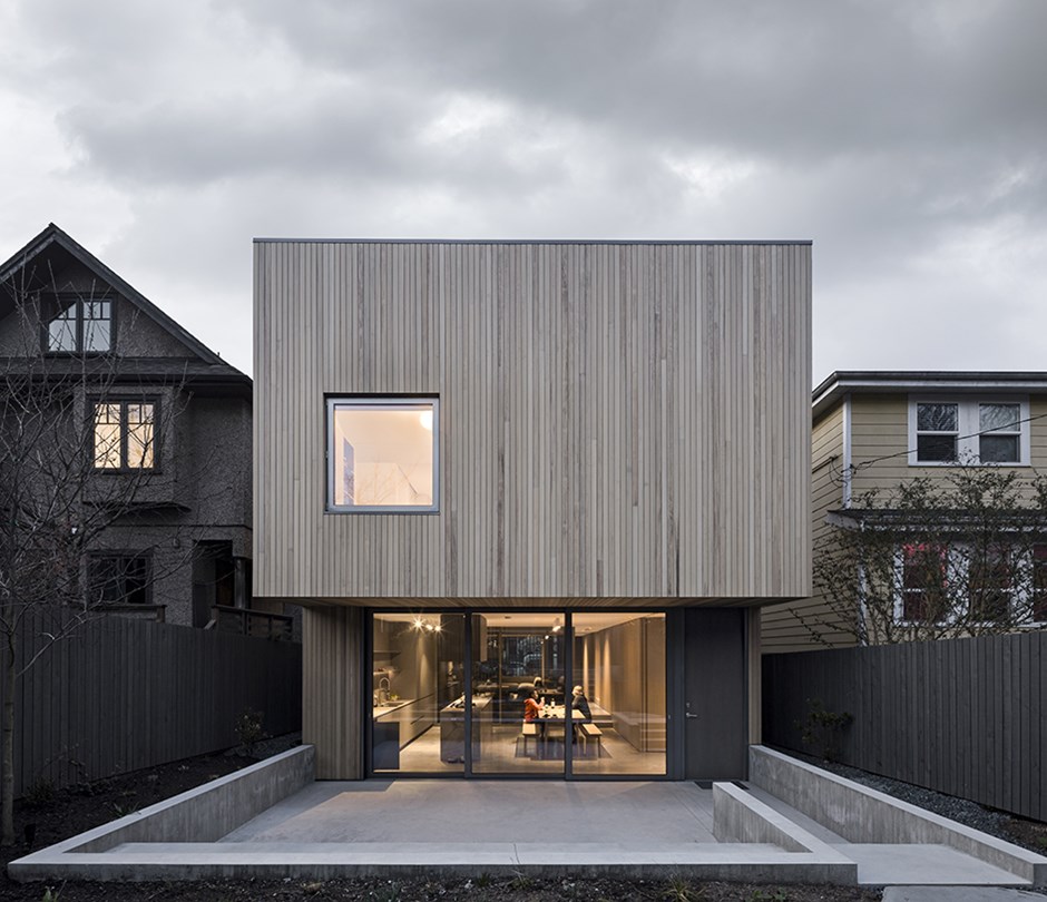 Courtyard House by Leckie Studio Architecture + Design