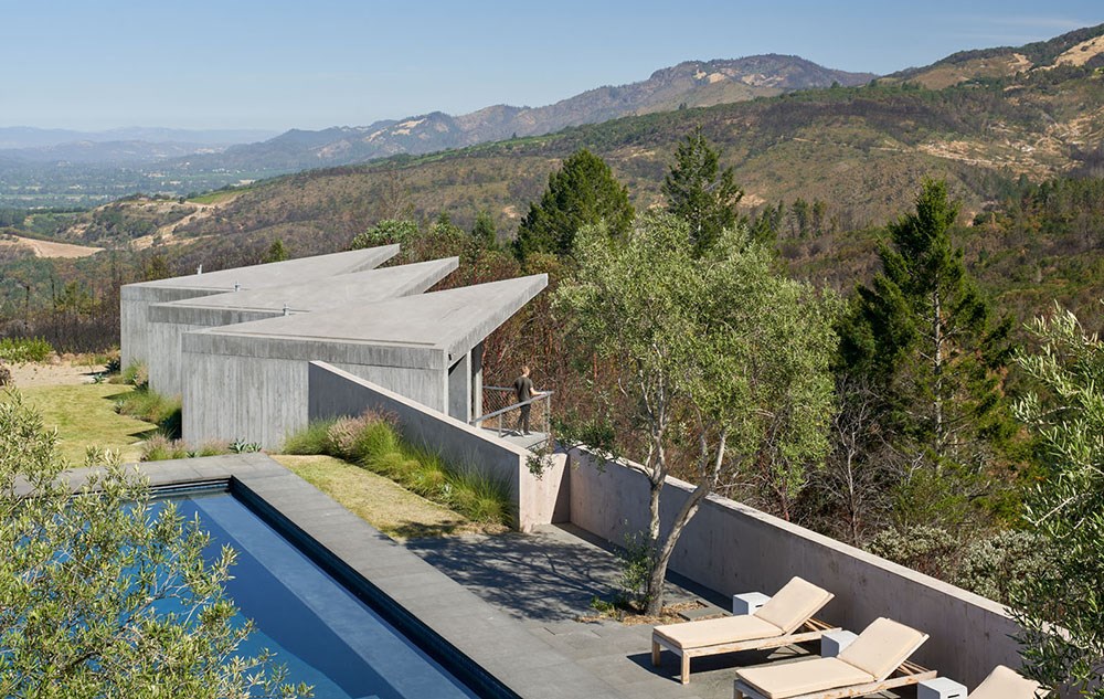 Ridge Concrete Guesthouse in Sonoma by Mork-Ulnes Architects