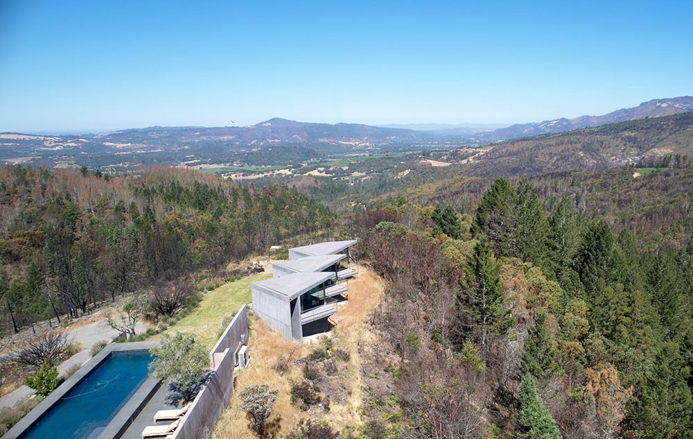 Ridge Concrete Guesthouse in Sonoma by Mork-Ulnes Architects