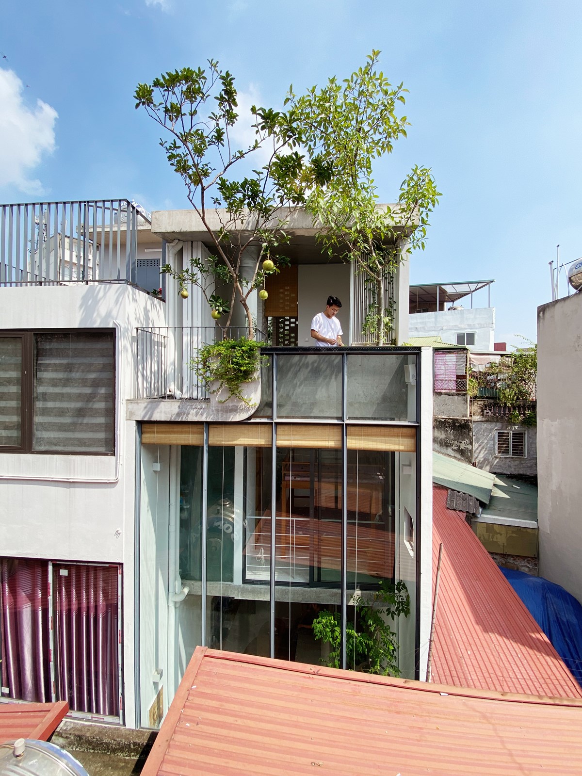 TH House in Hanoi by ODDO Architects