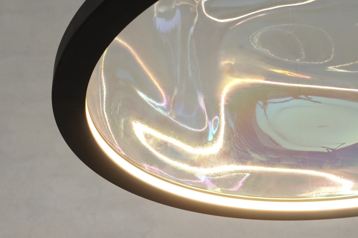 Air Shape Sculptural Lamp: A Captivating Blend of Glass, Light and Emotion