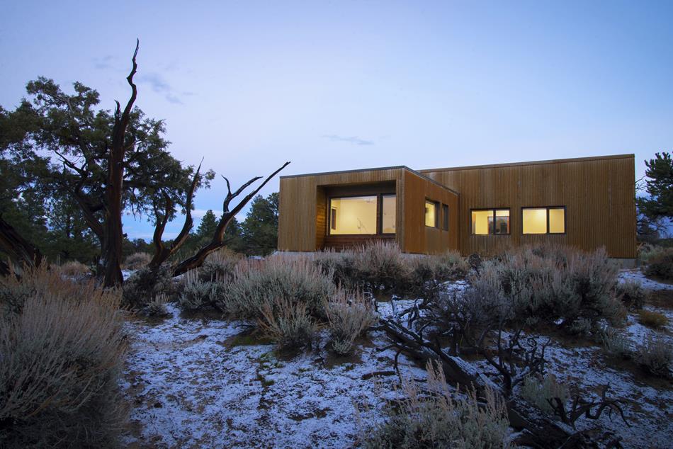 Capitol Reef Desert House by Imbue Design