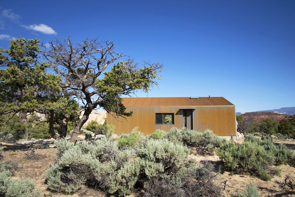 Capitol Reef Desert House by Imbue Design