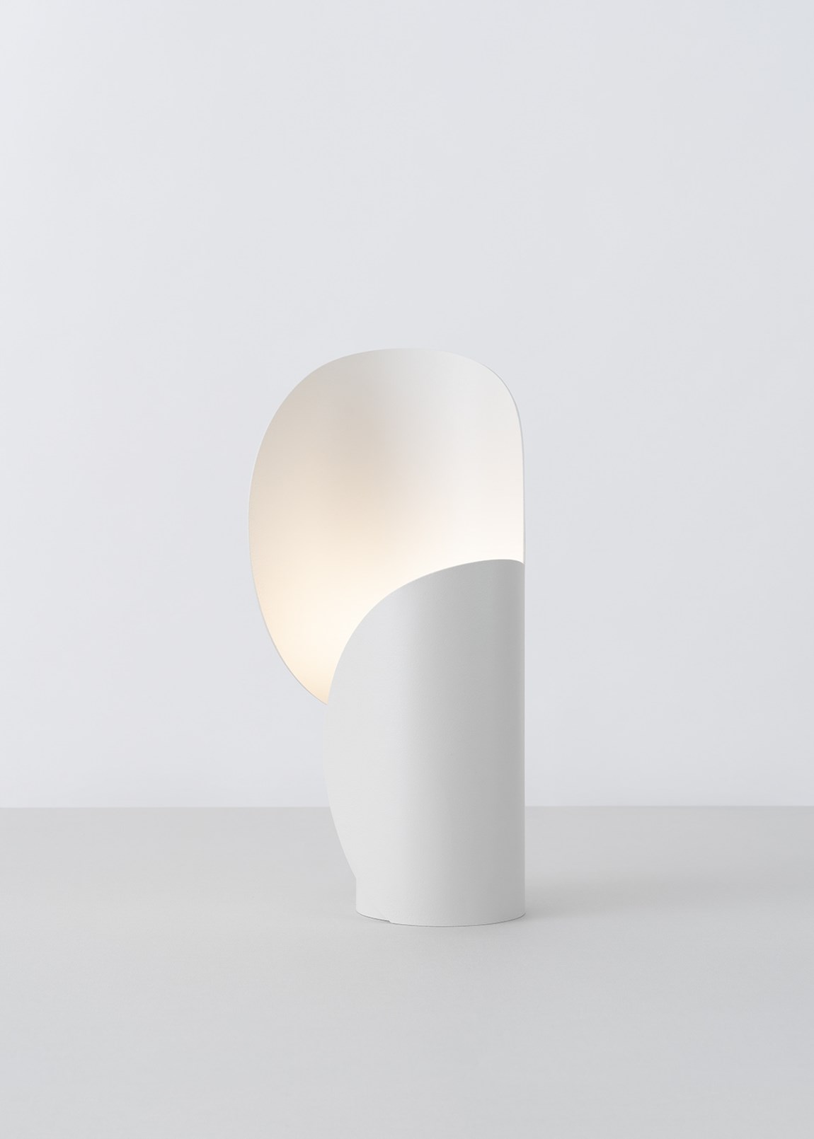 Jadoo Table Lamp by Sukwoo Lee and yoonjaerry Lee Yunjae