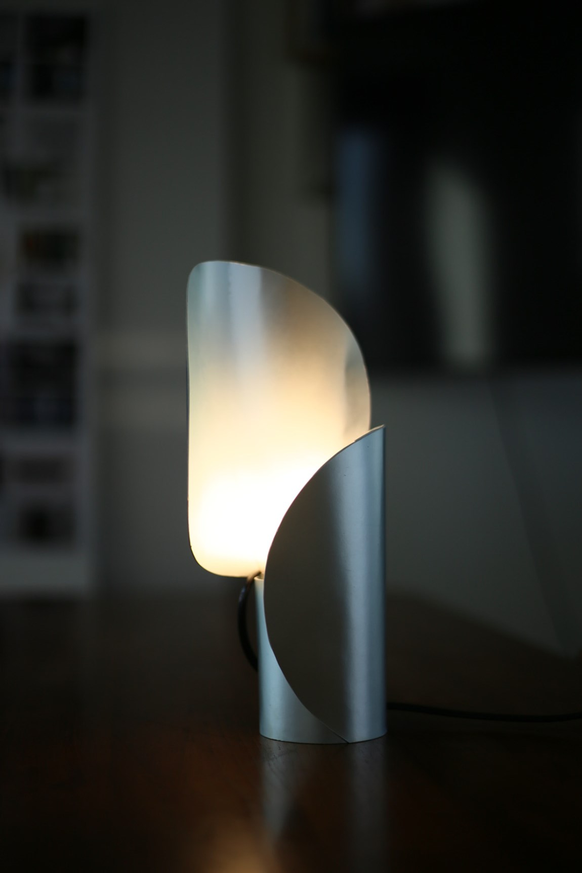 Jadoo Table Lamp by Sukwoo Lee and yoonjaerry Lee Yunjae