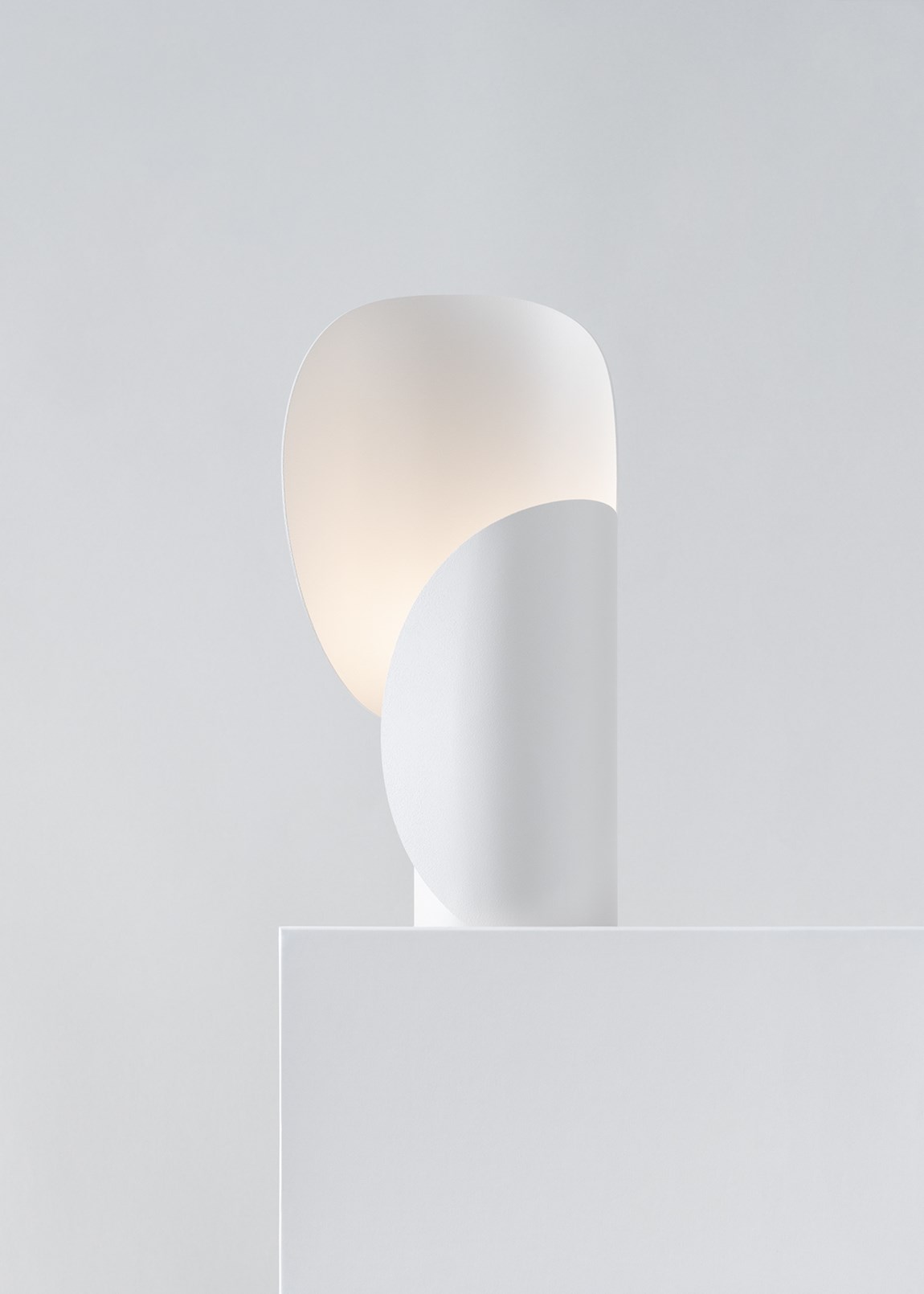 Jadoo Table Lamp by Sukwoo Lee and yoonjaerry Lee Yunjae