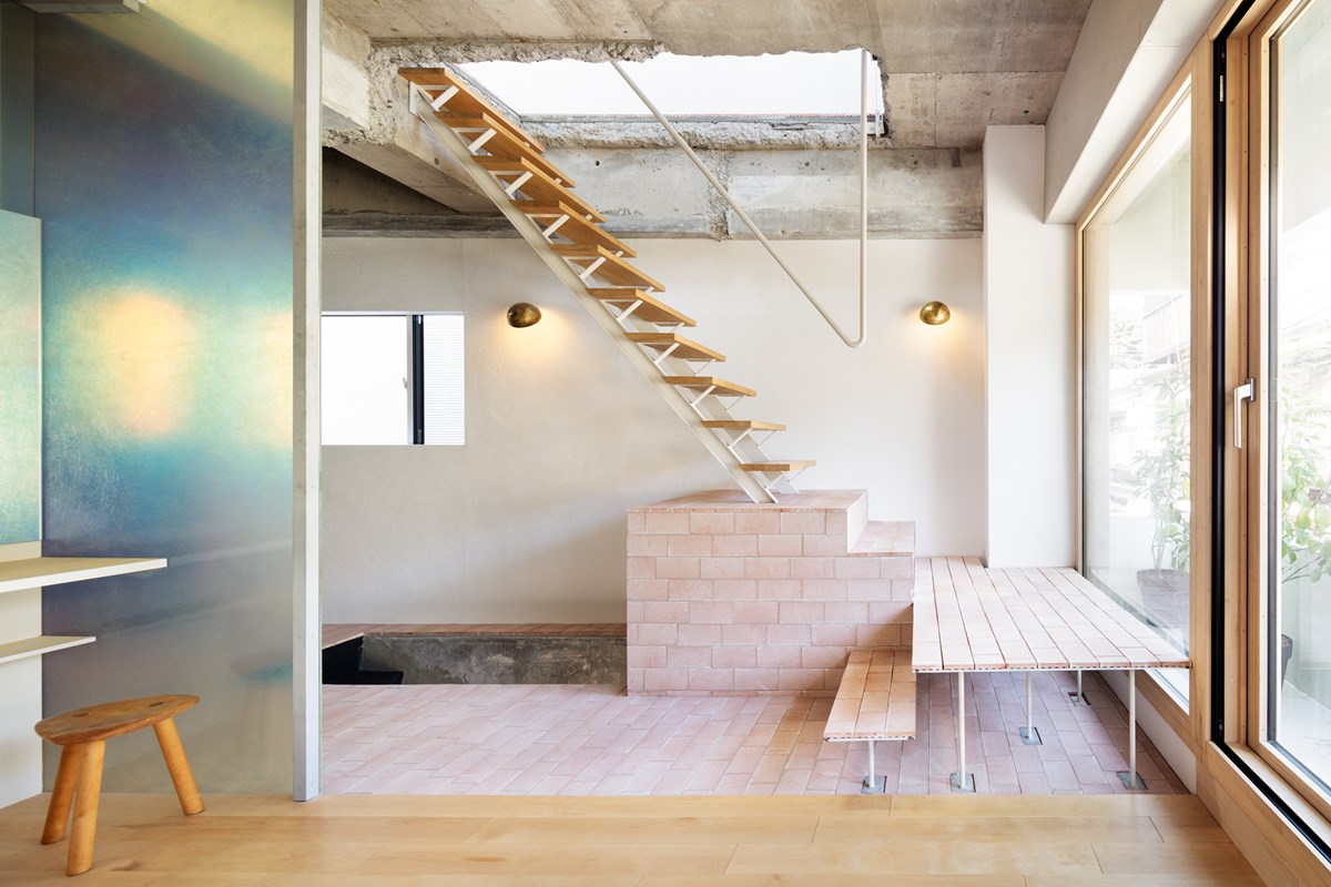 Old Reinforced Concrete Building  Converted into MAMM DESIGN Office and Residence