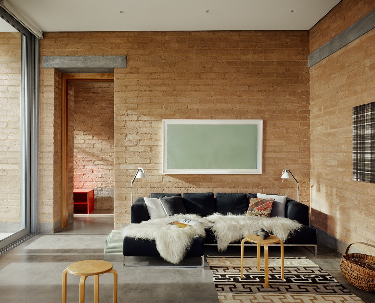 Marfa Suite Extension House by DUST