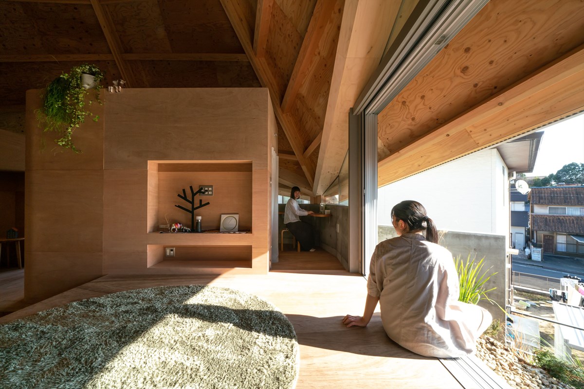 Spiderweb-Inspired Octagonal Home in Japan by UID Architects