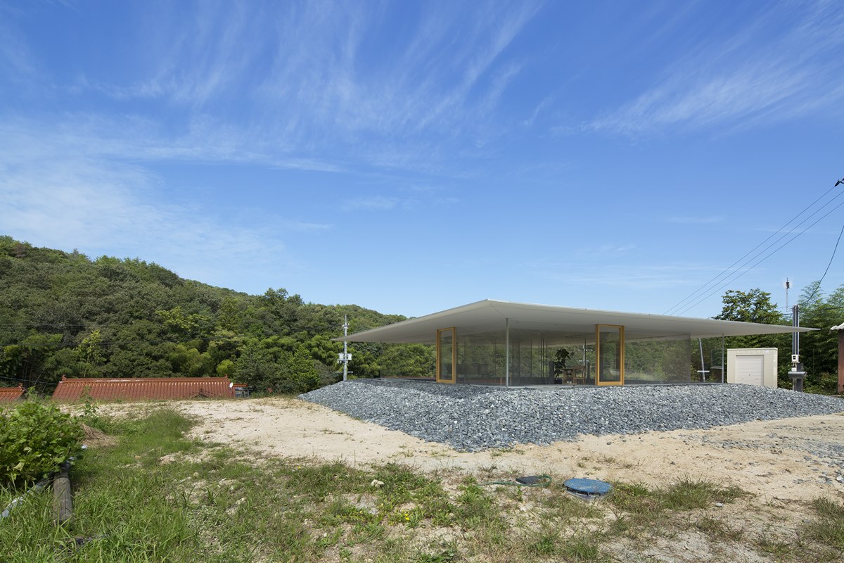 Hiroshima Hut by Suppose Design Office