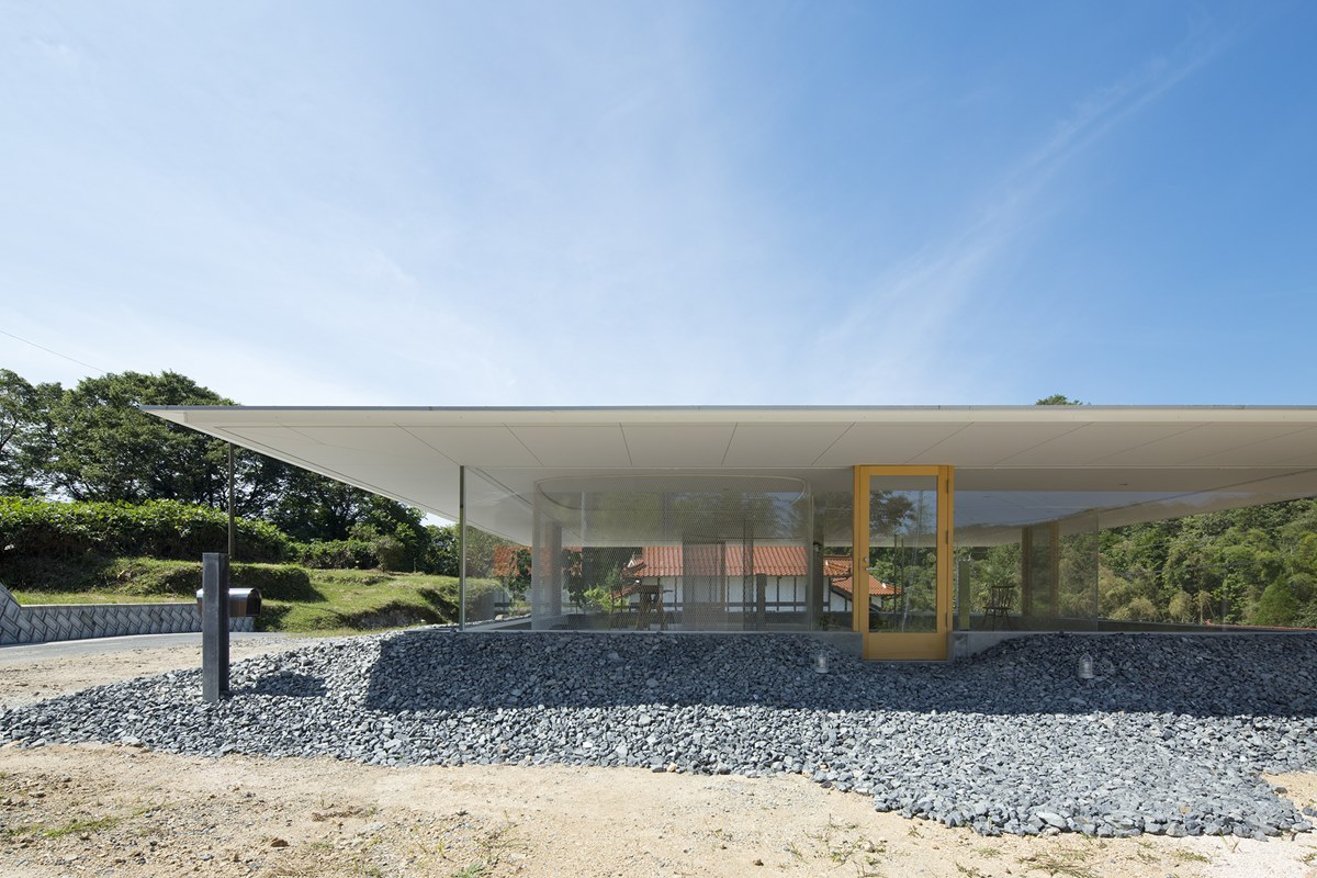 Hiroshima Hut by Suppose Design Office