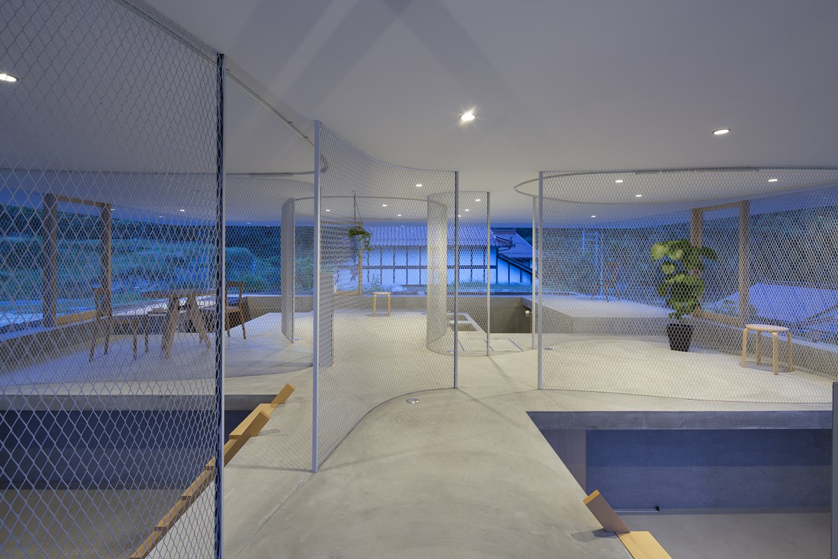 Hiroshima Hut by Suppose Design Office