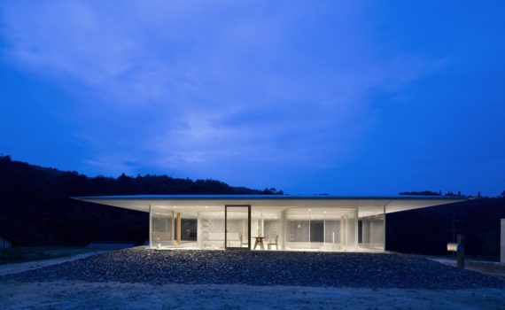 Hiroshima Hut by Suppose Design Office