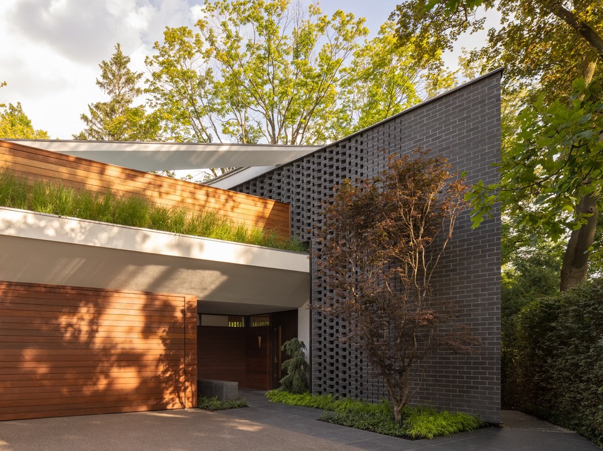 Lytton Residence - A Modern Family's Dream Home in Toronto's Ravine