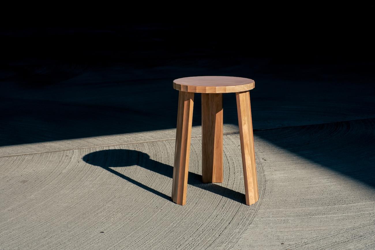 The Fold Stool by Vivian Chen – A Stunning Play of Light and Geometry