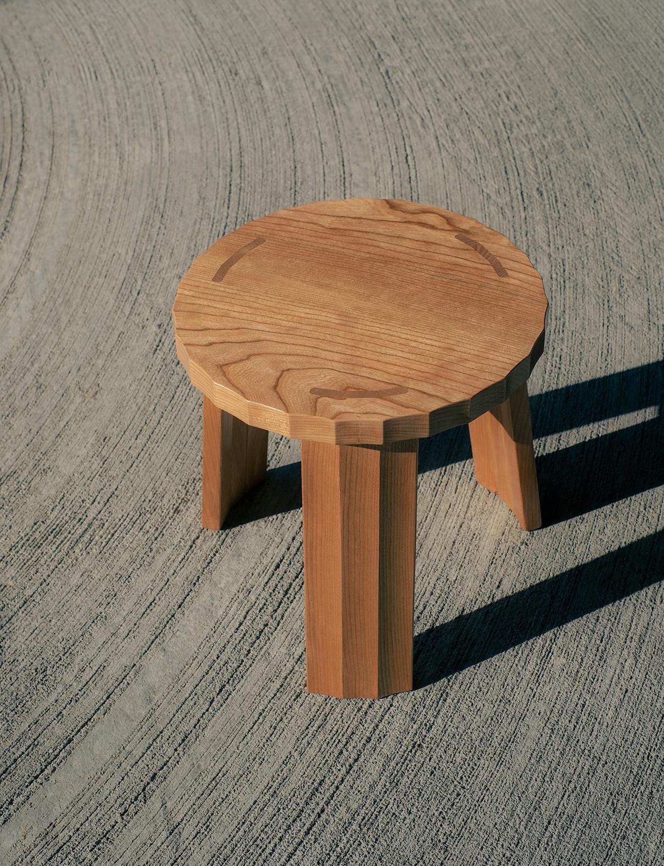 The Fold Stool by Vivian Chen – A Stunning Play of Light and Geometry