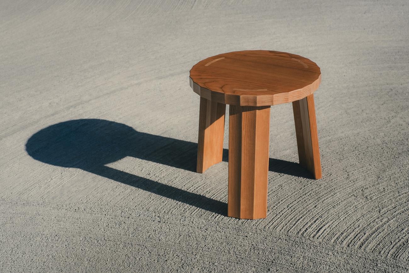 The Fold Stool by Vivian Chen – A Stunning Play of Light and Geometry