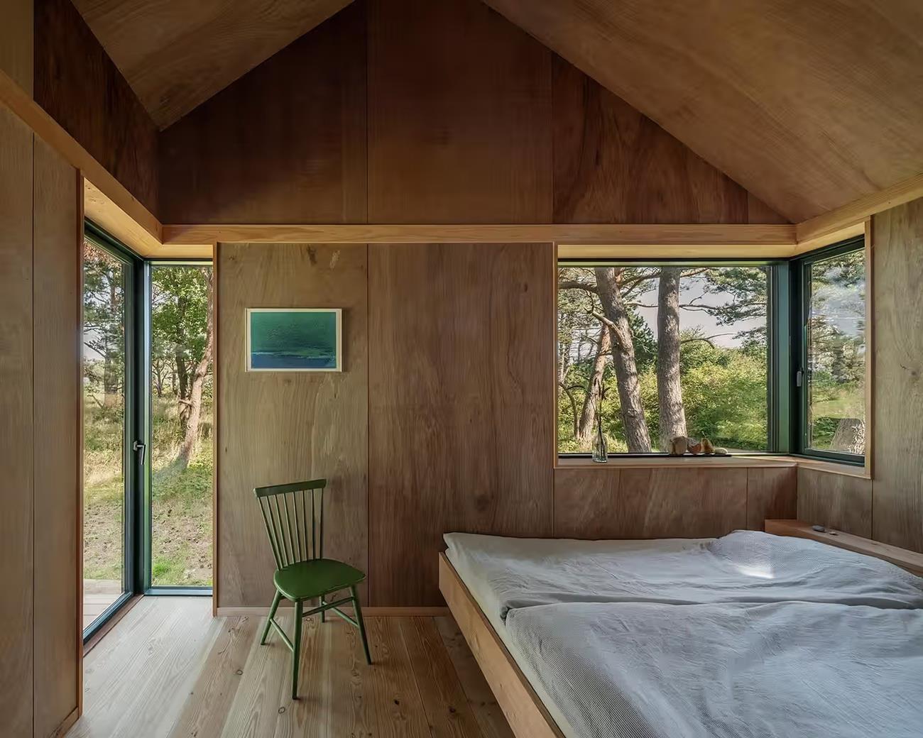 House Between the Trees – The Sustainable Summer House