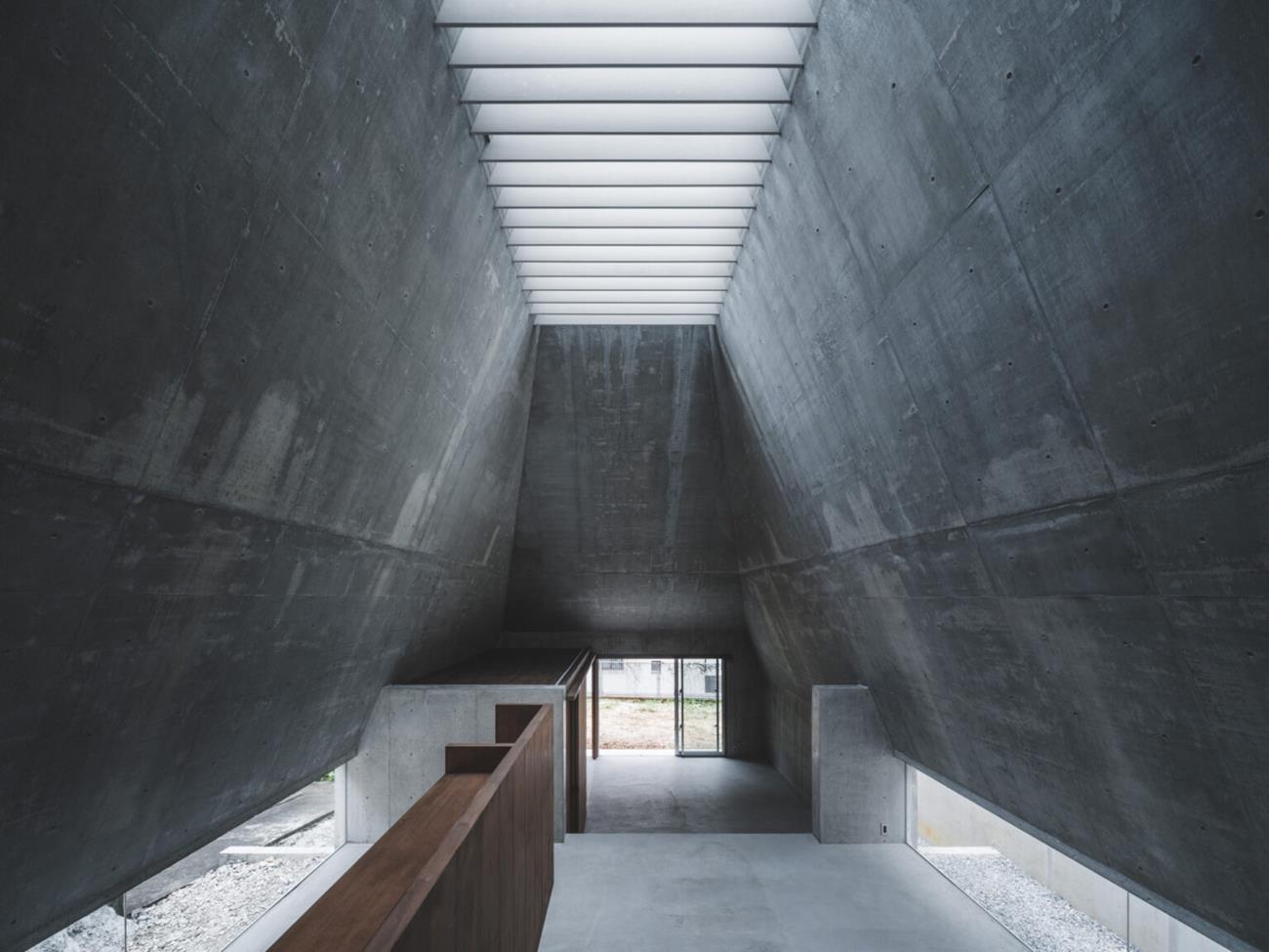 Pyramid Hut by IGArchitects: Modern Minimalism Inspired by Okinawan Tombs