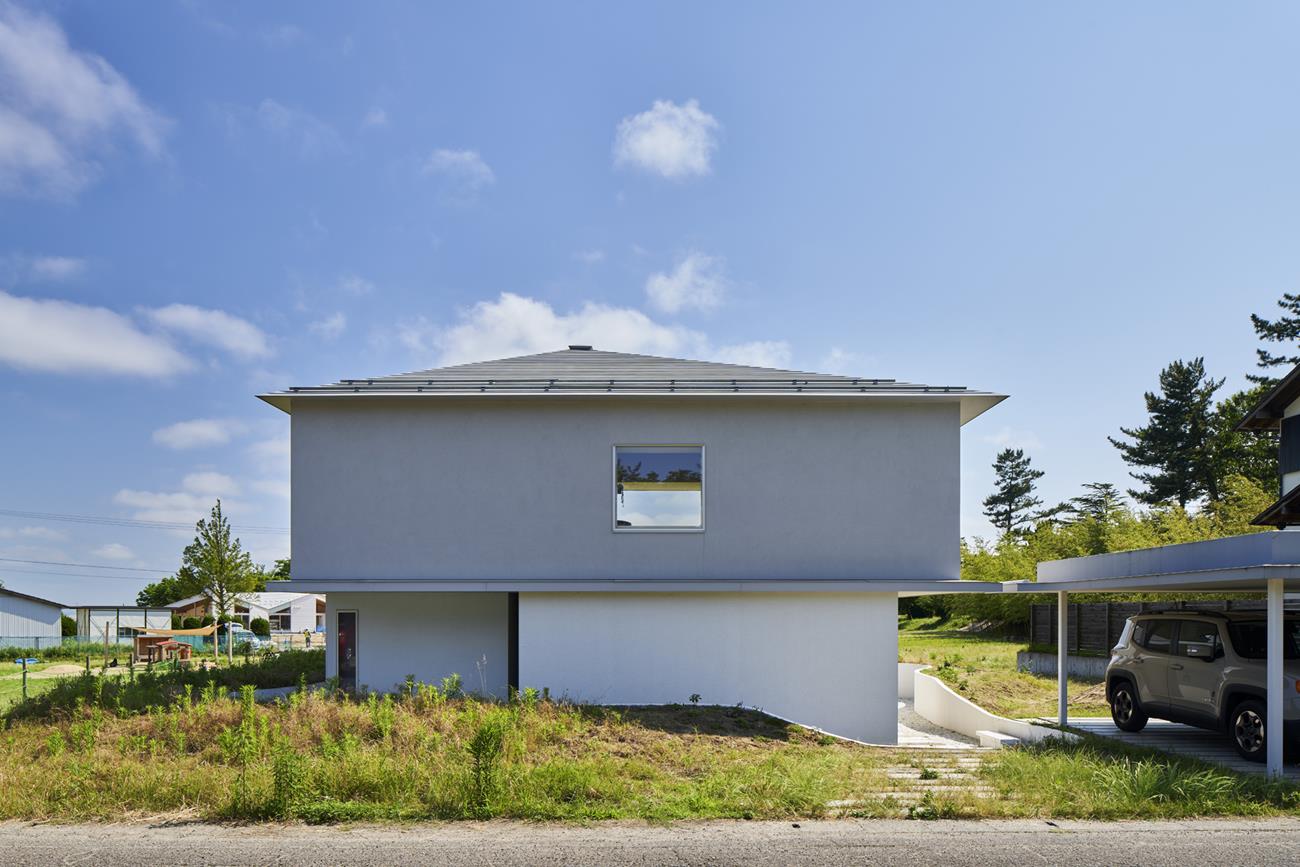 A Harmonious Blend of Nature and Architecture: Toga House by Takeru Shoji Architects