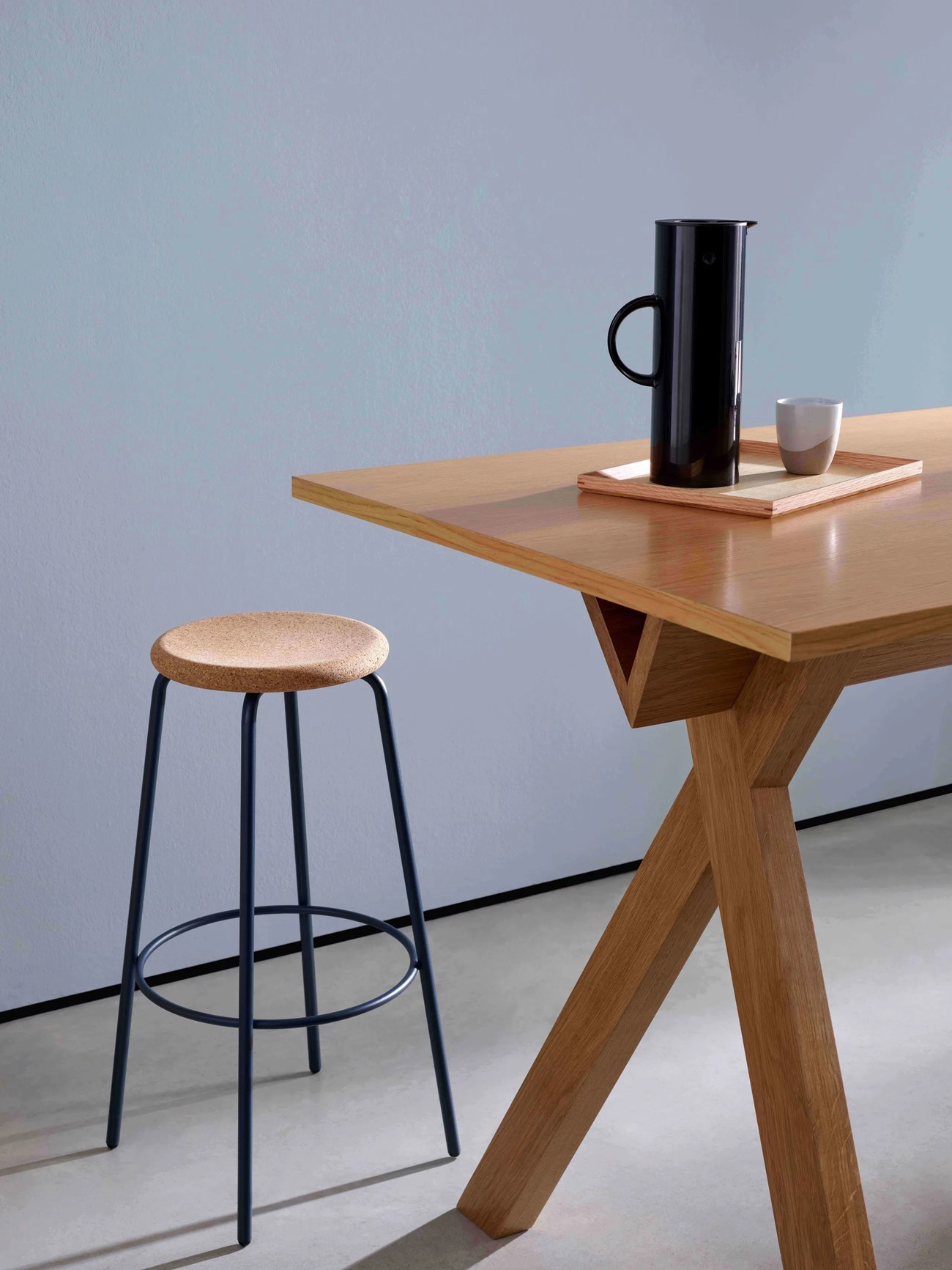 VWork Desk by Simon Pengelly: A Perfect Blend of Design and Functionality