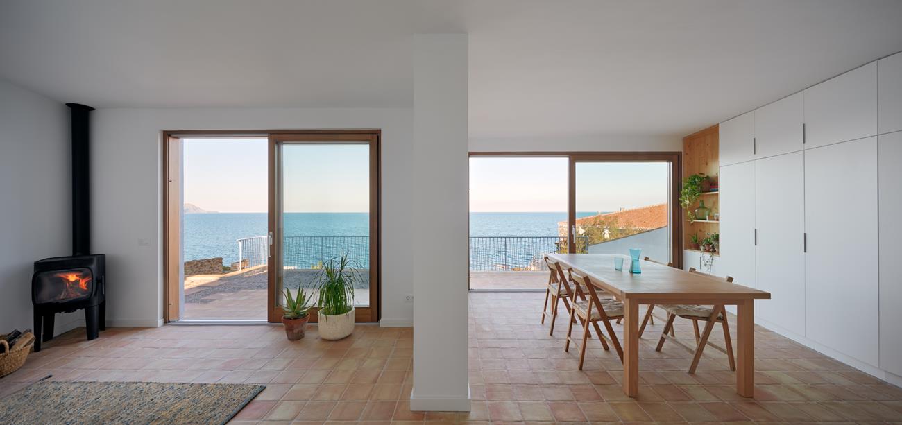 Renovated Sea House in Costa Brava: A Perfect Retreat for Every Season