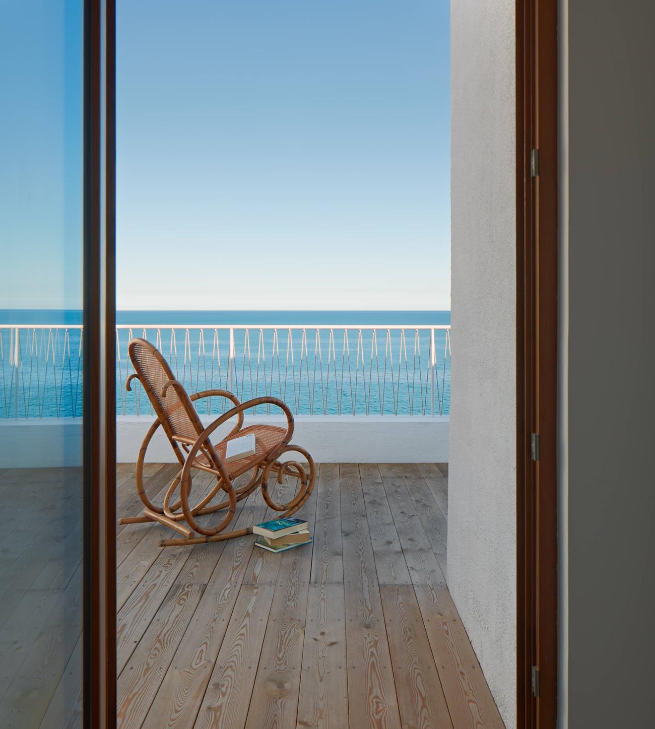 Renovated Sea House in Costa Brava: A Perfect Retreat for Every Season