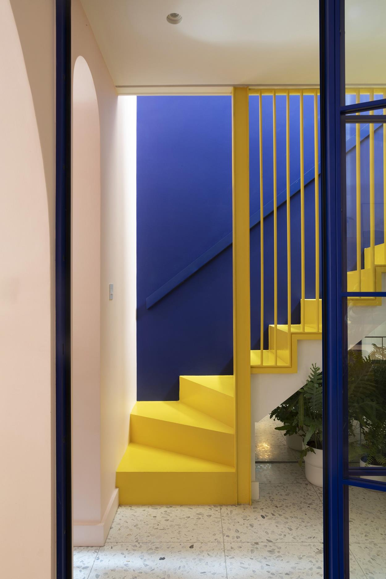 Vivid House: A Playful Refurbishment Near Elephant & Castle